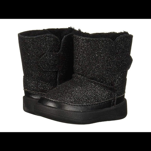 Uggs - Picture 1 of 3